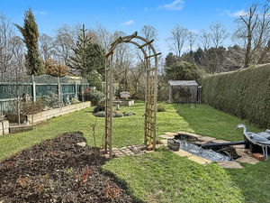 Photo 13- click for photo gallery